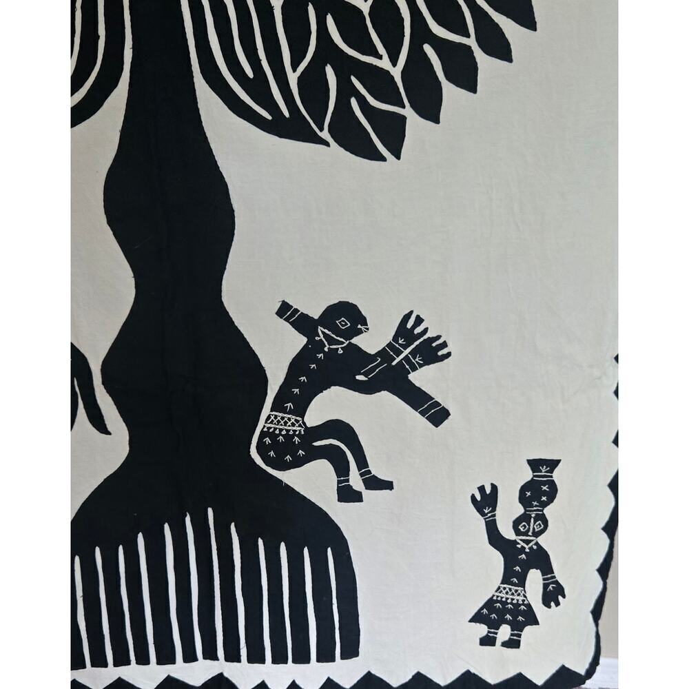 Tilonia Wall Hanging Tree of Life Black/White Tapestry - Picture 3 of 6